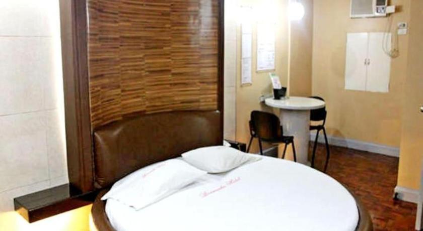 Bermuda Hotel Mandaluyong Exterior photo