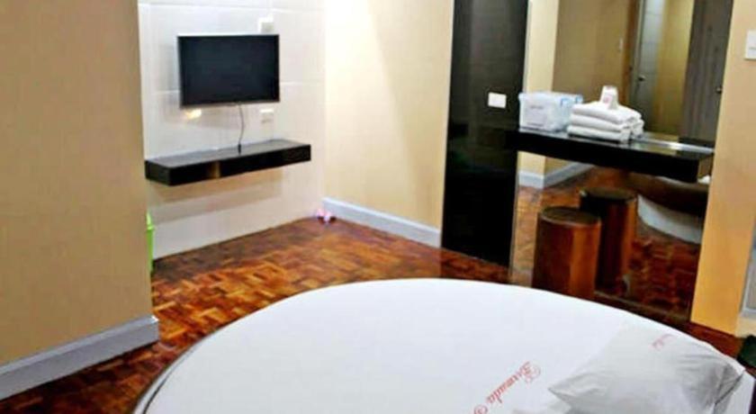 Bermuda Hotel Mandaluyong Exterior photo