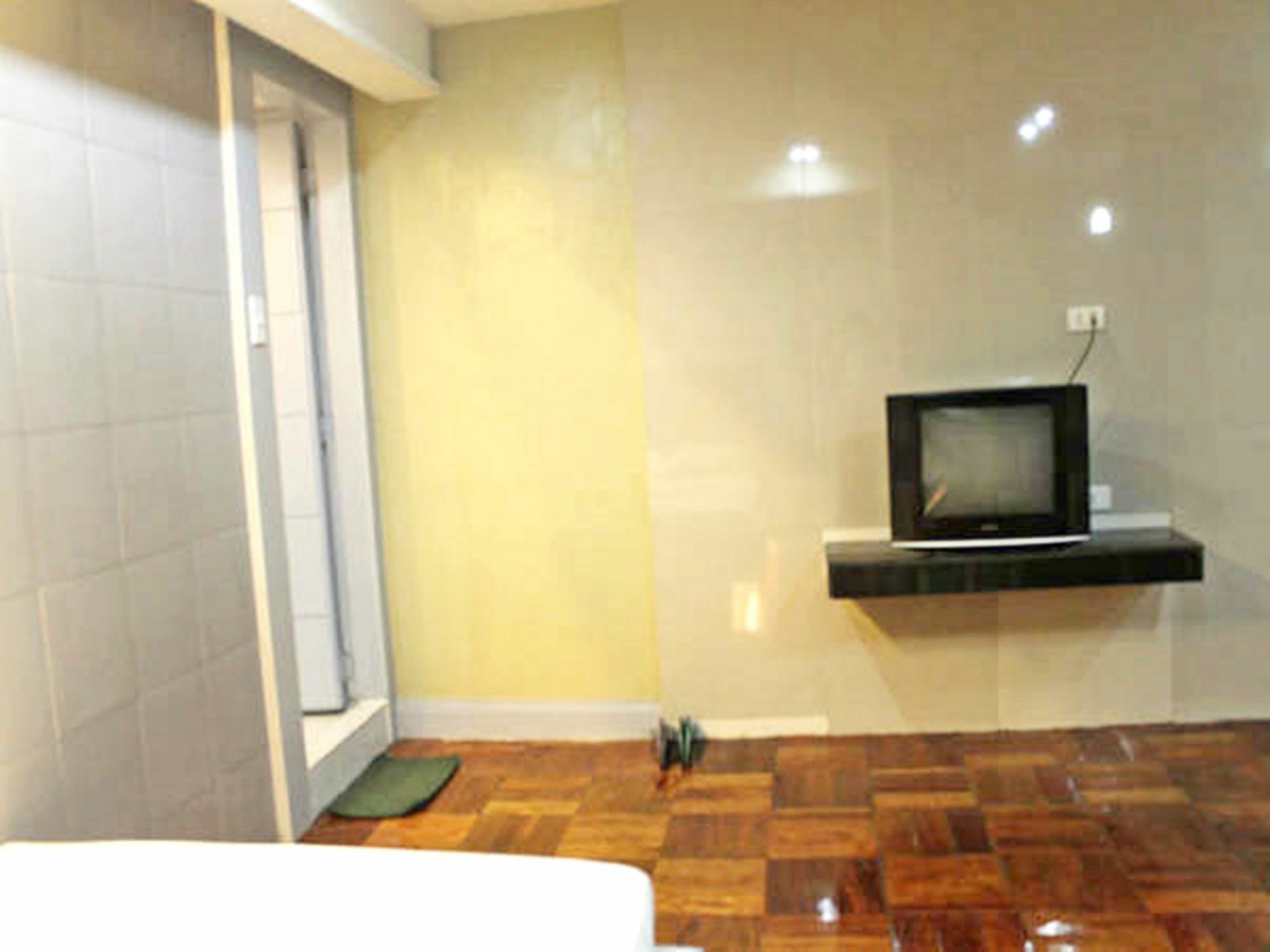 Bermuda Hotel Mandaluyong Exterior photo