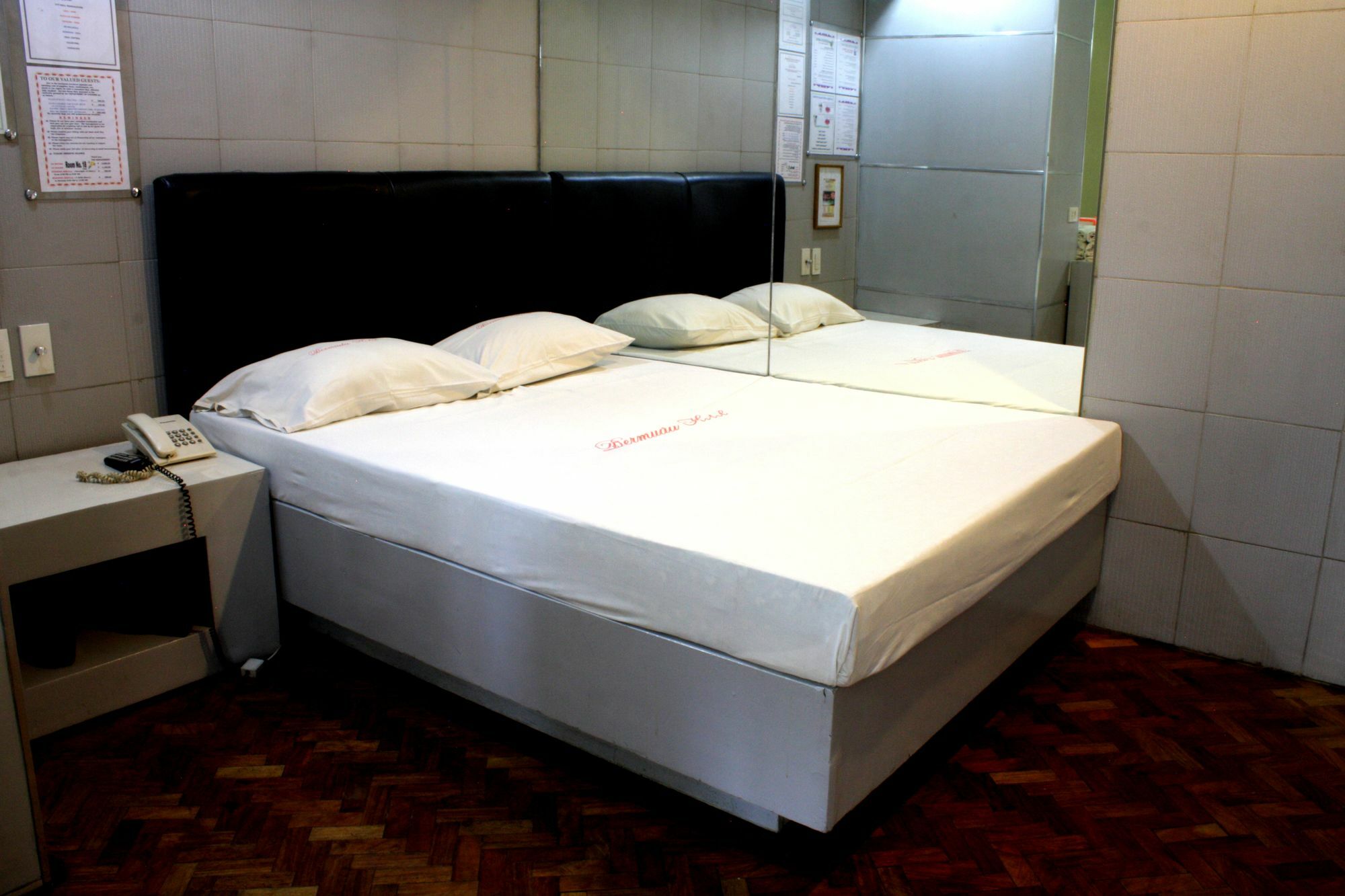 Bermuda Hotel Mandaluyong Exterior photo